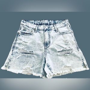NWOT Vanilla Star 90s Boyfriend Short Distressed Light Wash Acid Wash sz 5